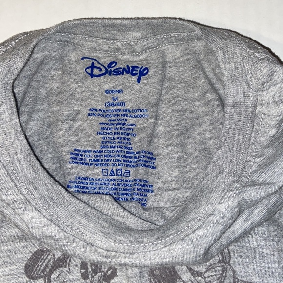 Disney Mickey Mouse Short Sleeve Medium T-Shirt - Picture 3 of 4